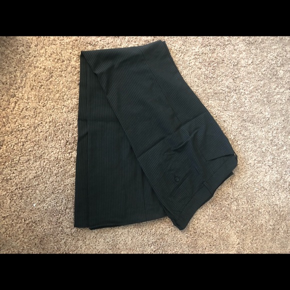Express editor pants! Size 8 long! - Picture 3 of 3